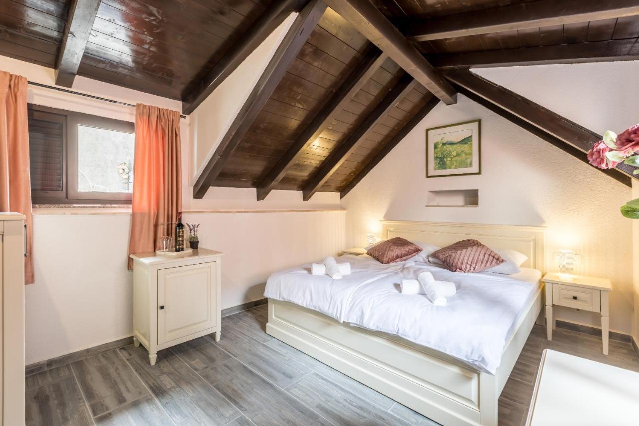 Old Town B&B Rooms Matusko Split Eksteriør bilde